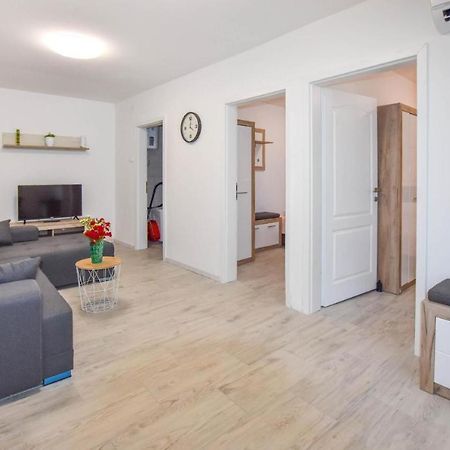 Suite Apartment Toni Poljana  Buitenkant foto