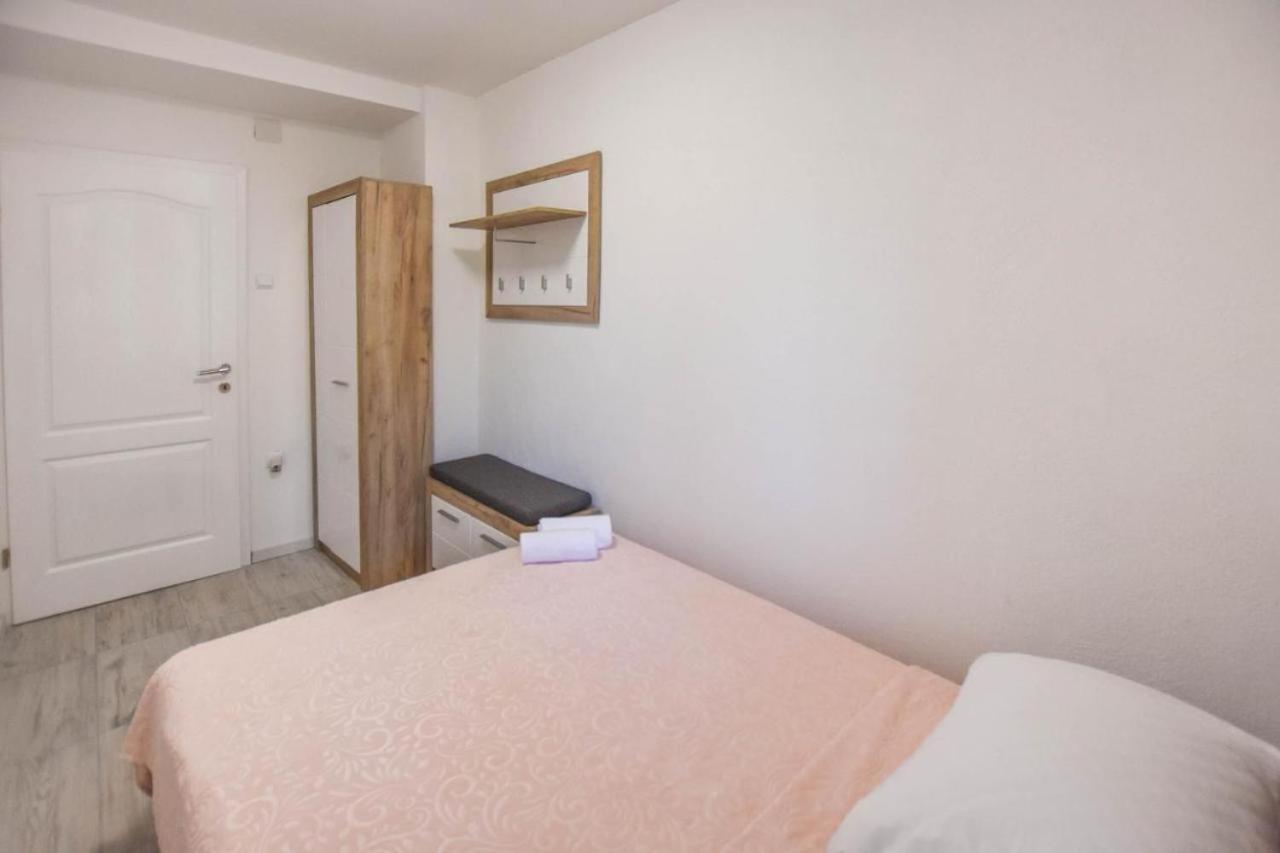 Suite Apartment Toni Poljana  Buitenkant foto